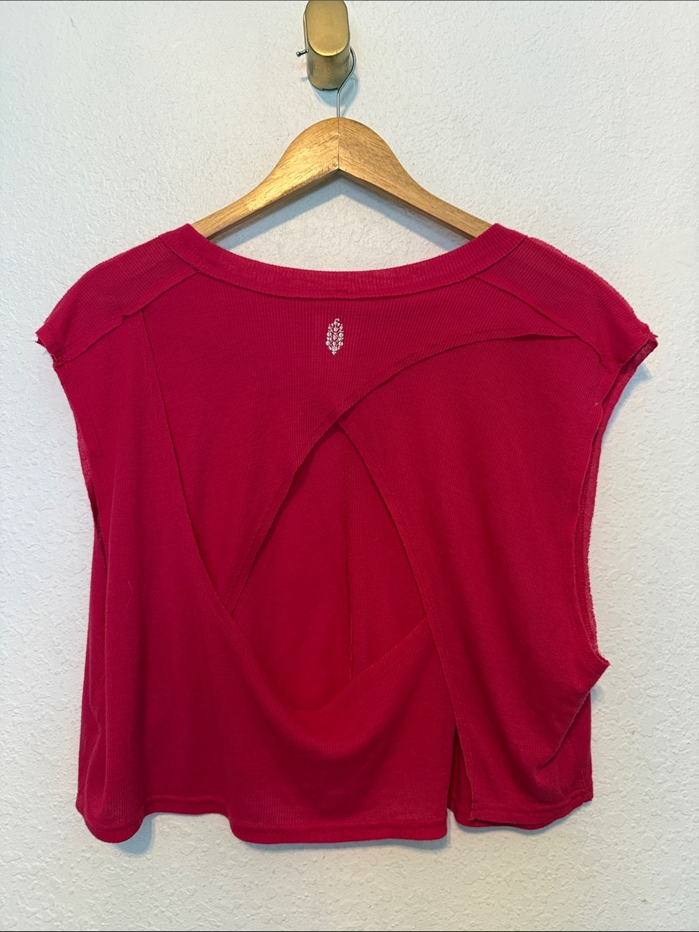New nwot FP Movement cropped cutout back top large